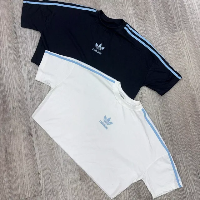Over Adidas Azul