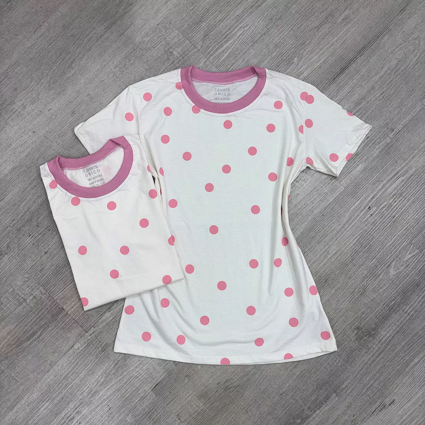 Tee Bolinha Rosa